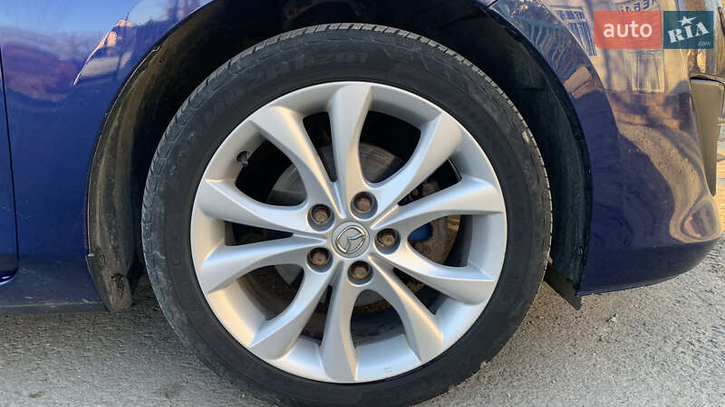 Седан Mazda 3 2009 в Сокирянах
