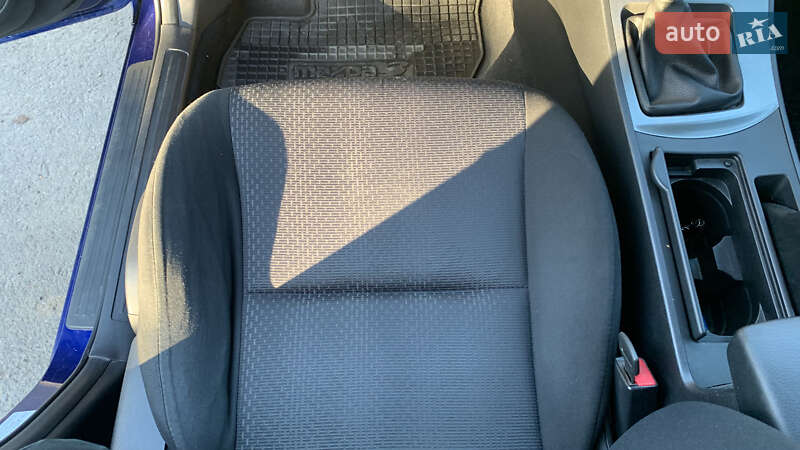 Седан Mazda 3 2009 в Сокирянах