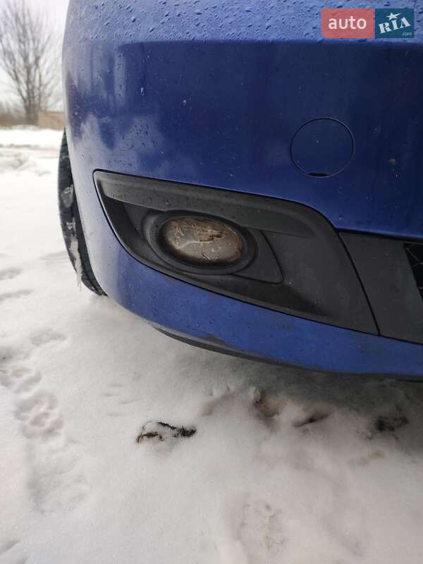 Хэтчбек Mazda 3 2006 в Чернигове