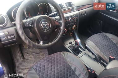 Mazda 3  2005