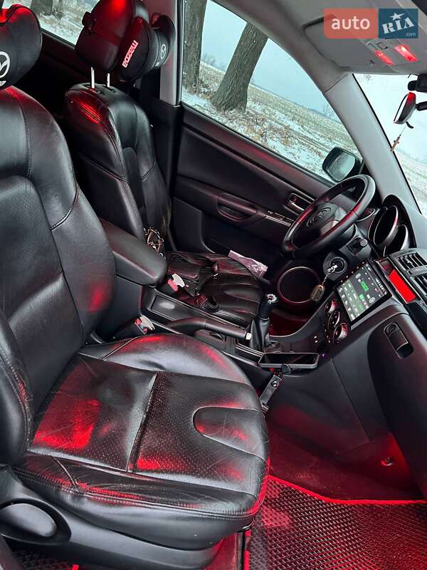 Хэтчбек Mazda 3 2007 в Киеве