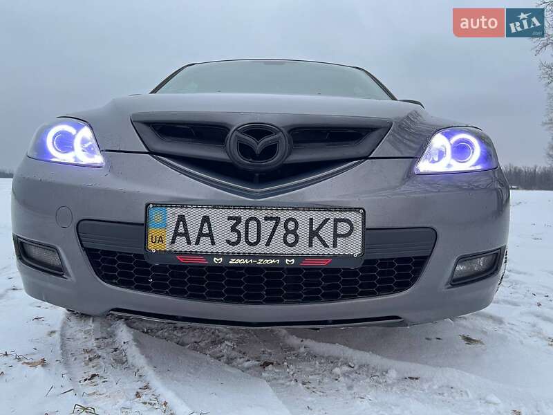 Хэтчбек Mazda 3 2007 в Киеве