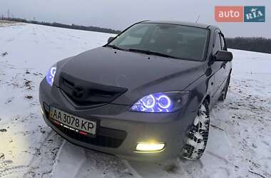 Хэтчбек Mazda 3 2007 в Киеве