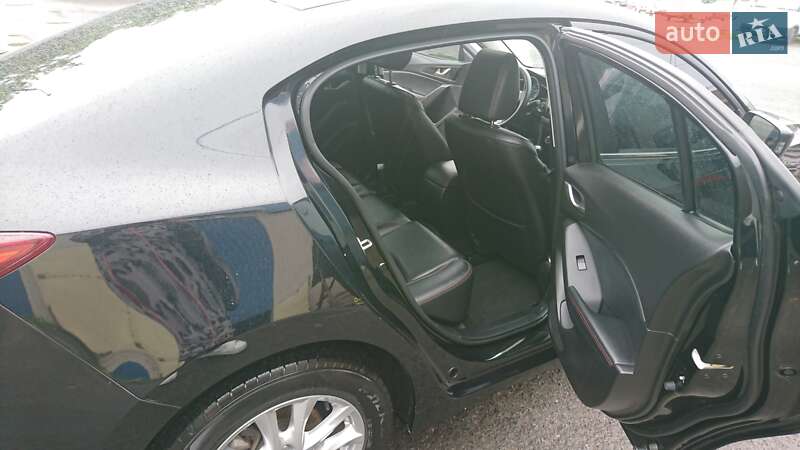 Седан Mazda 3 2015 в Одесі