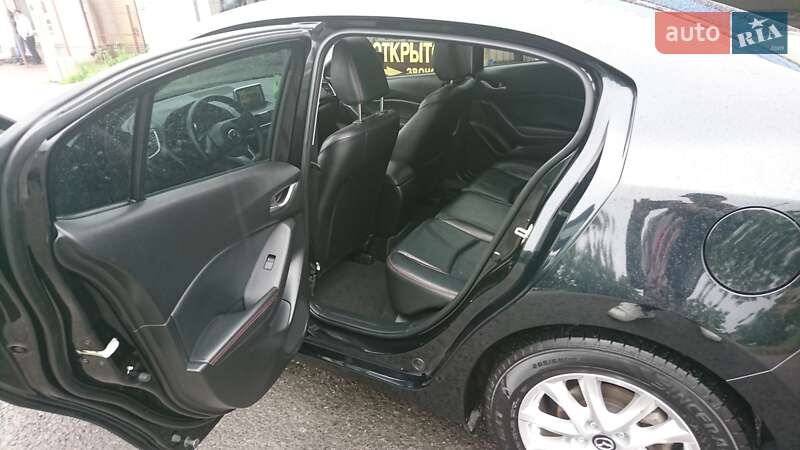 Седан Mazda 3 2015 в Одесі