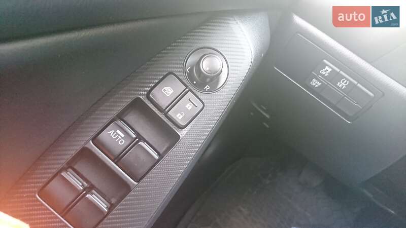 Седан Mazda 3 2015 в Одесі