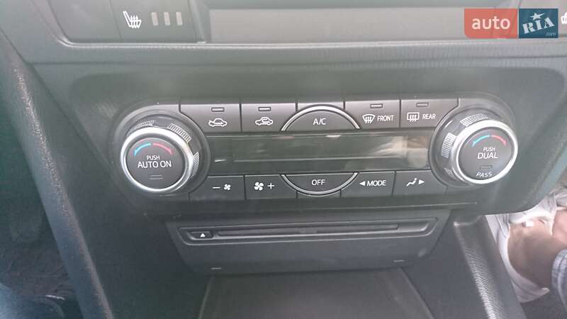 Седан Mazda 3 2015 в Одесі