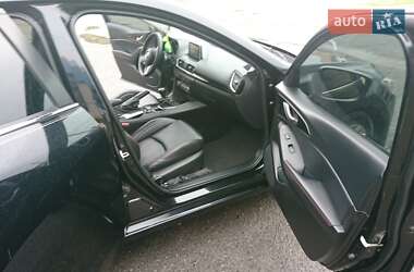 Седан Mazda 3 2015 в Одесі