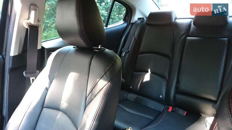 Седан Mazda 3 2015 в Одесі