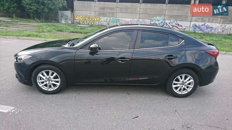 Седан Mazda 3 2015 в Одесі