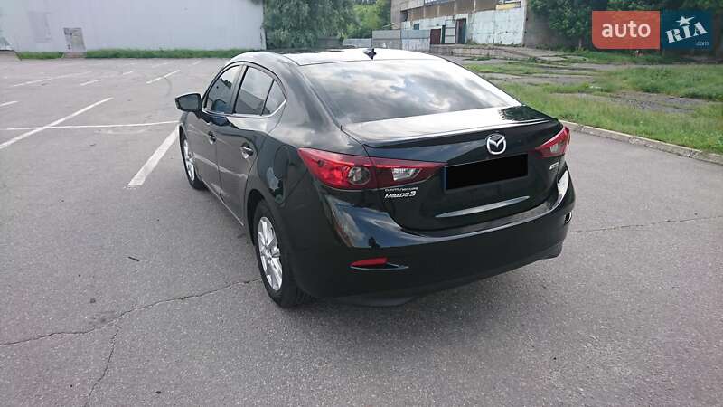 Седан Mazda 3 2015 в Одесі