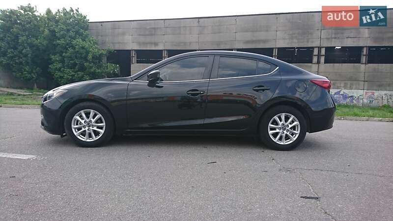 Седан Mazda 3 2015 в Одесі
