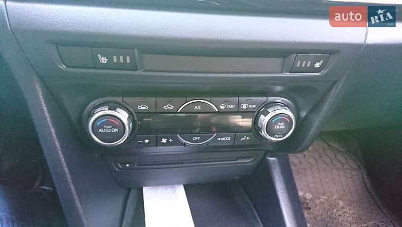 Седан Mazda 3 2015 в Одесі