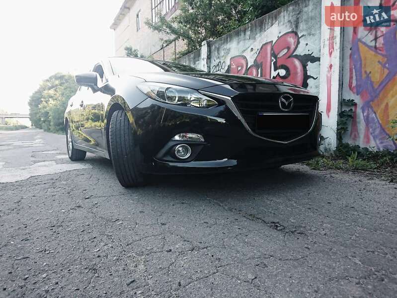 Седан Mazda 3 2015 в Одесі