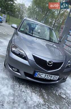 Mazda 3  2005