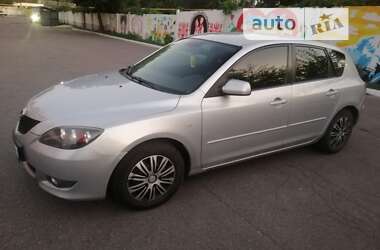 Mazda 3  2004