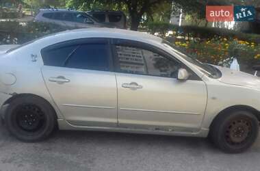 Mazda 3  2004