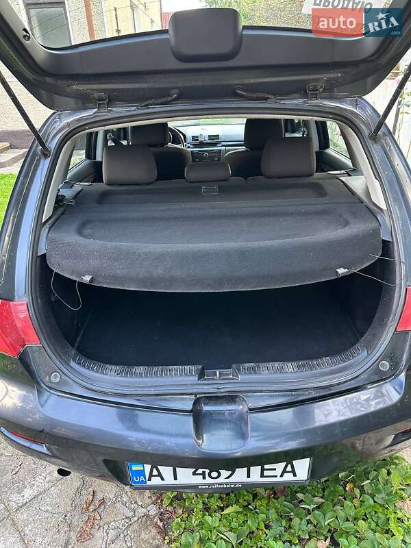 Хетчбек Mazda 3 2004 в Косові фото 2 Хетчбек Mazda 3 2004 в Косові