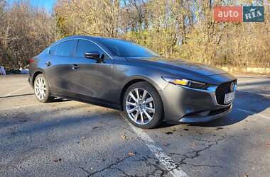 Mazda 3  2019