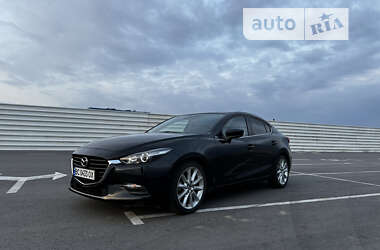 Mazda 3  2017