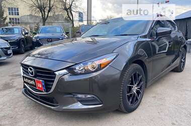 Mazda 3  2017