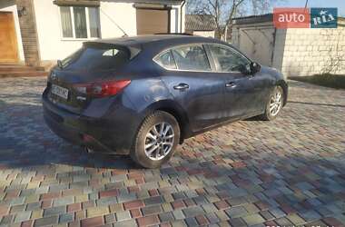 Хэтчбек Mazda 3 2016 в Самаре