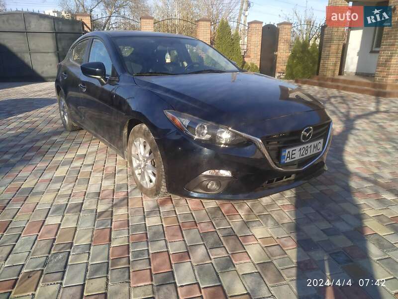 Хэтчбек Mazda 3 2016 в Самаре