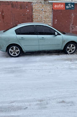 Mazda 3  2005