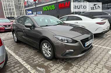 Mazda 3  2016
