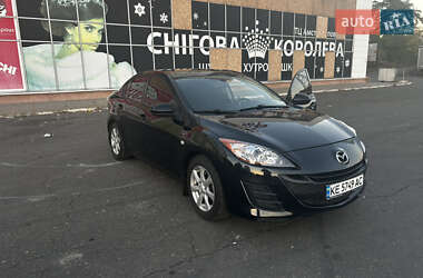 Mazda 3  2010