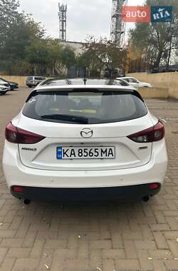 Хетчбек Mazda 3 2015 в Києві