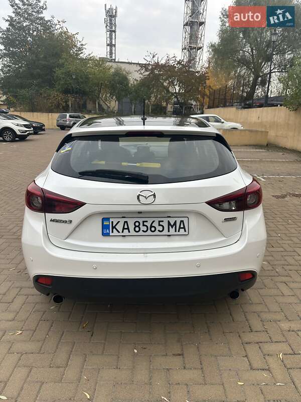 Хетчбек Mazda 3 2015 в Києві