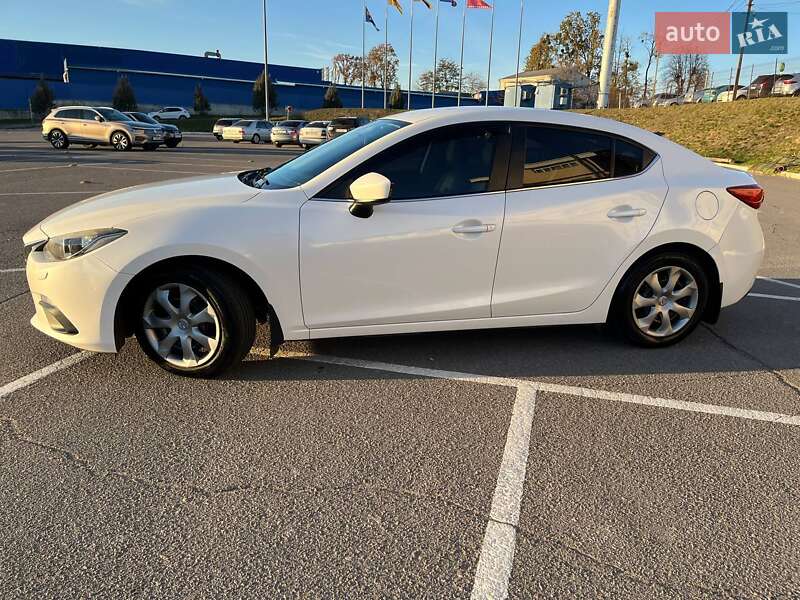 Седан Mazda 3 2014 в Вінниці