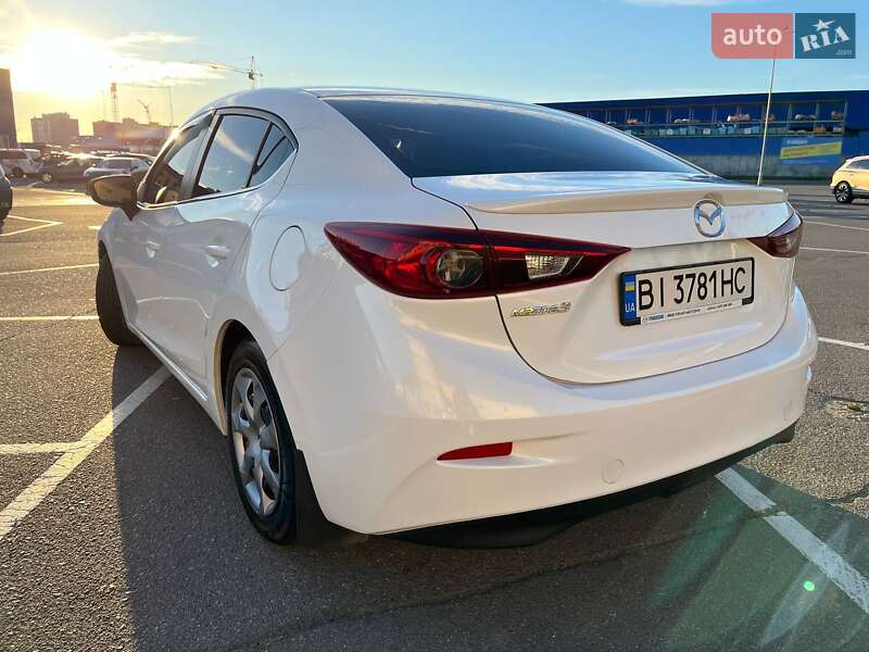 Седан Mazda 3 2014 в Вінниці