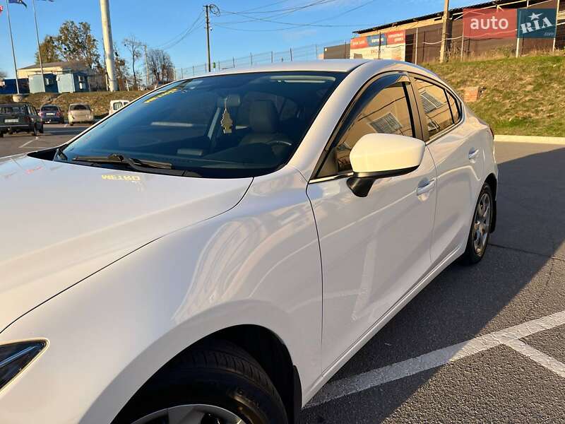 Седан Mazda 3 2014 в Вінниці