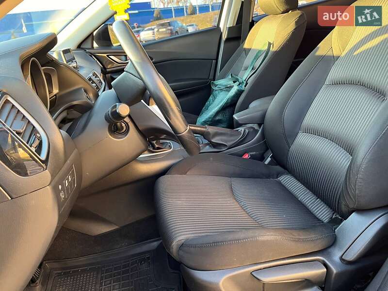 Седан Mazda 3 2014 в Вінниці