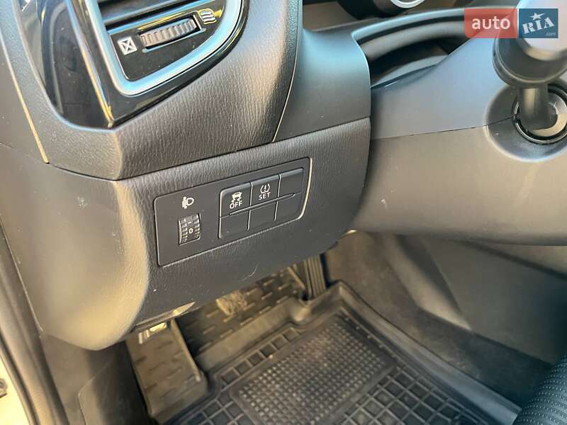 Седан Mazda 3 2014 в Вінниці