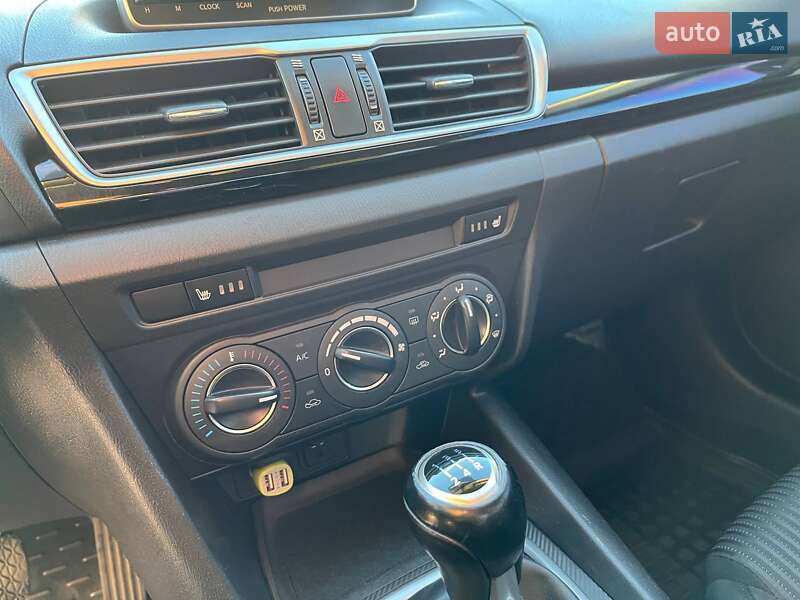 Седан Mazda 3 2014 в Вінниці