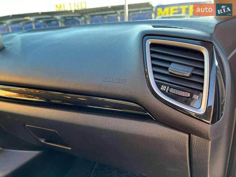 Седан Mazda 3 2014 в Вінниці