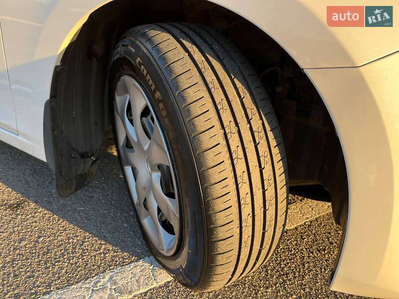 Седан Mazda 3 2014 в Вінниці