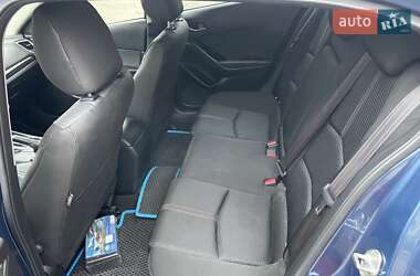 Седан Mazda 3 2017 в Полтаві