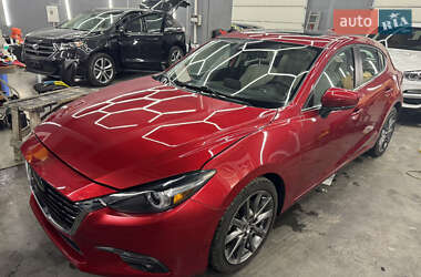 Mazda 3  2018