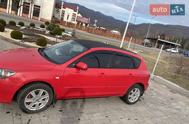 Mazda 3  2004