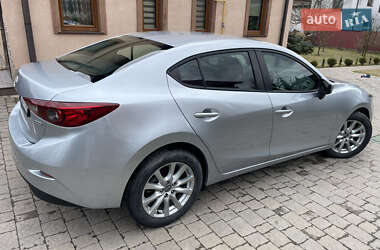 Mazda 3  2016