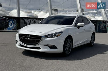 Mazda 3  2018