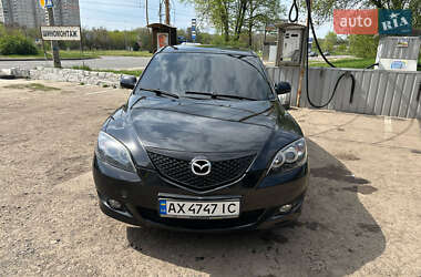 Mazda 3  2004