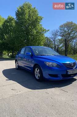 Mazda 3  2004