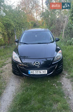 Mazda 3  2010