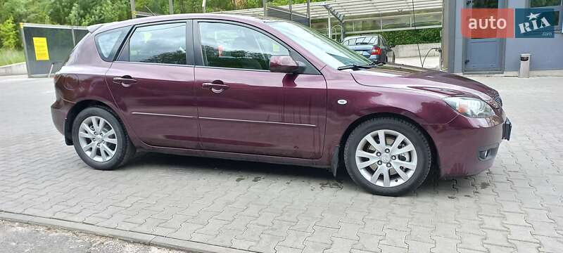 Хэтчбек Mazda 3 2008 в Киеве