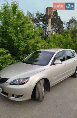 Mazda 3  2004